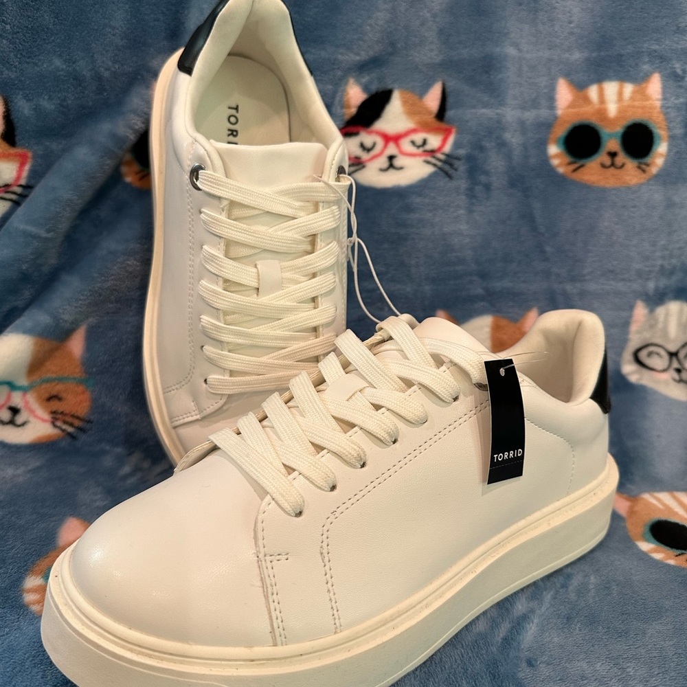 Torrid Chunky White Lace Up Sneaker (WW)